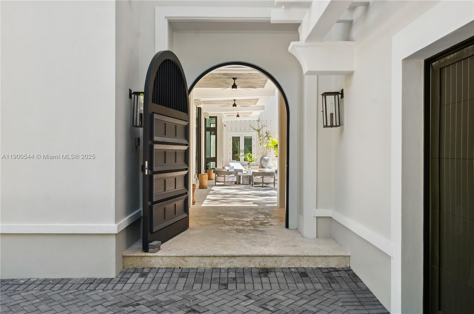 3701 Park Ave Miami, FL 33133