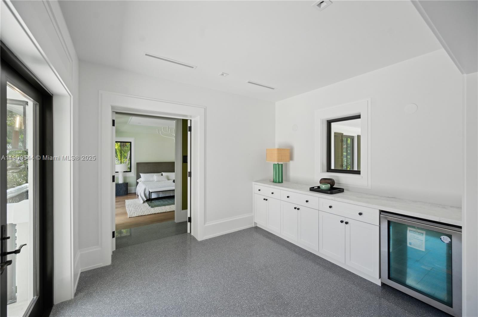 3701 Park Ave Miami, FL 33133