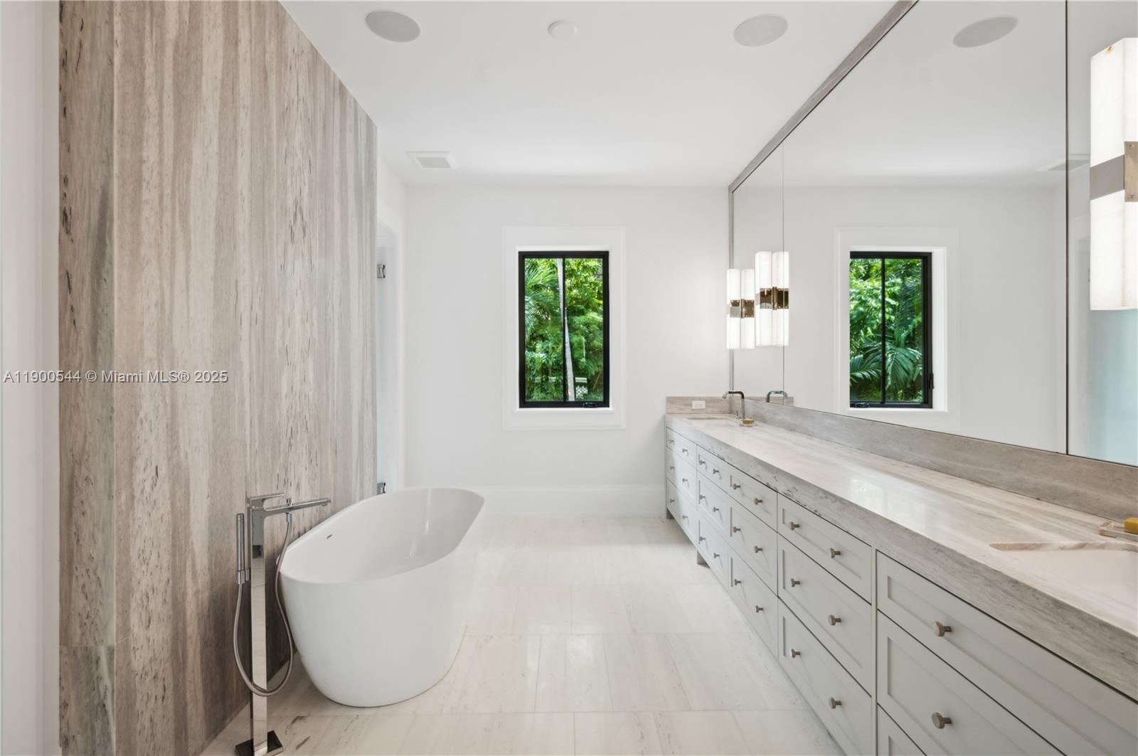 3701 Park Ave Miami, FL 33133