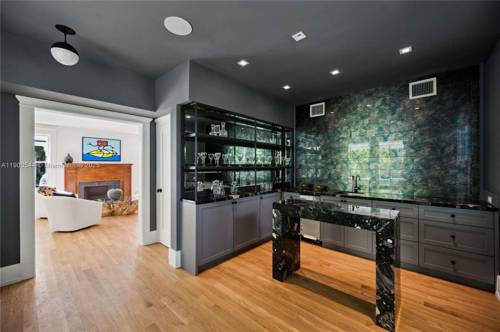 3701 Park Ave Miami, FL 33133