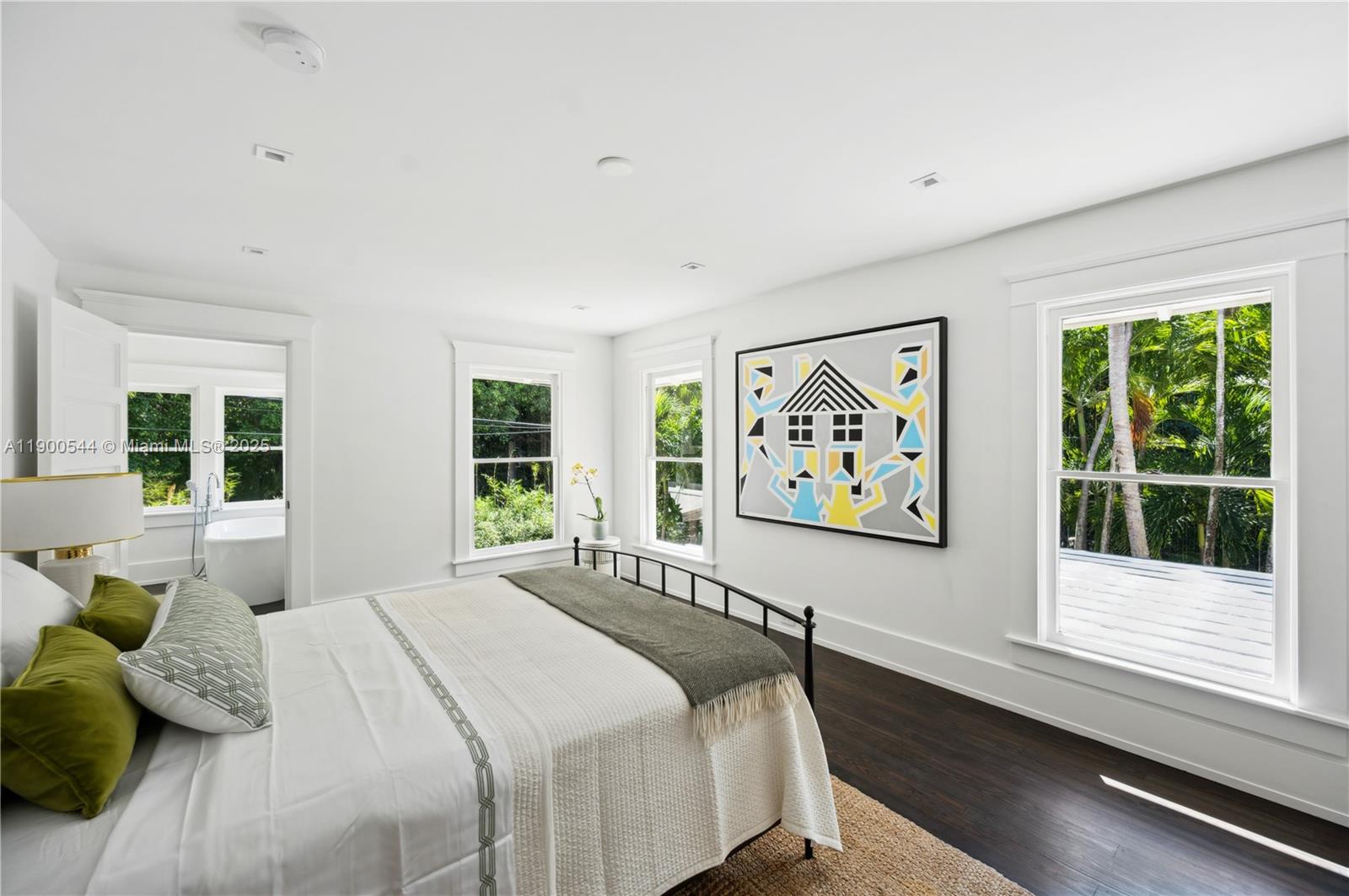 3701 Park Ave Miami, FL 33133