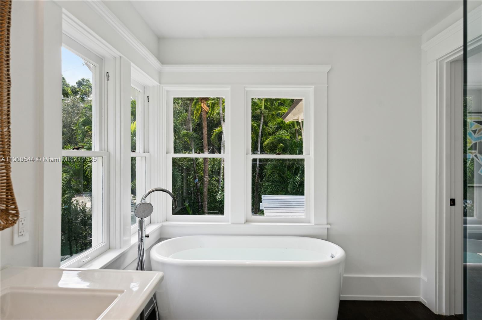 3701 Park Ave Miami, FL 33133