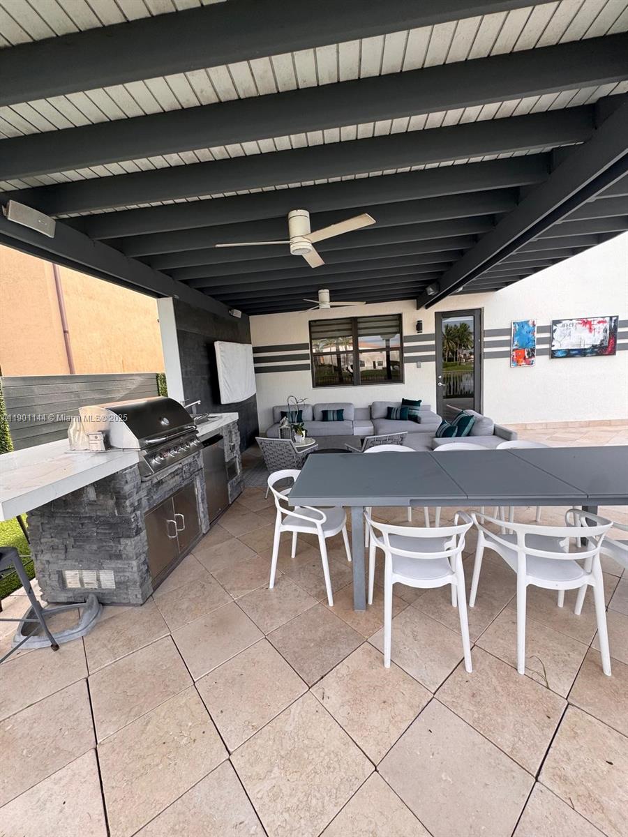 8850 NW 98th Ct Doral, FL 33178