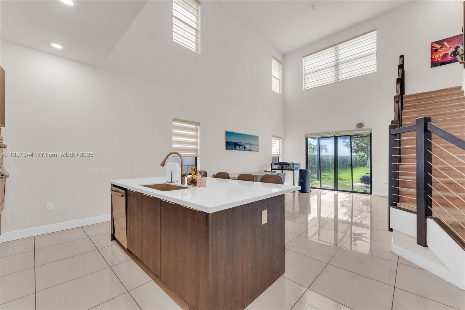 8822 NW 161st Ter Miami Lakes, FL 33018