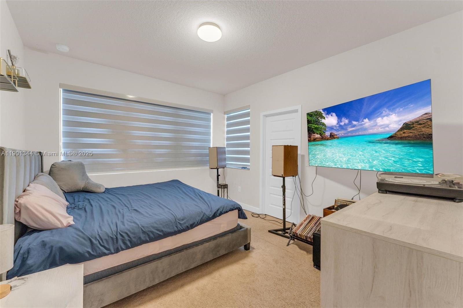 8822 NW 161st Ter Miami Lakes, FL 33018