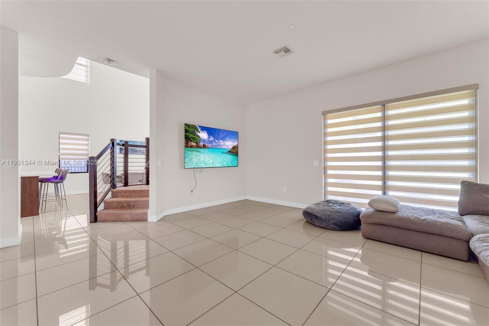 8822 NW 161st Ter Miami Lakes, FL 33018