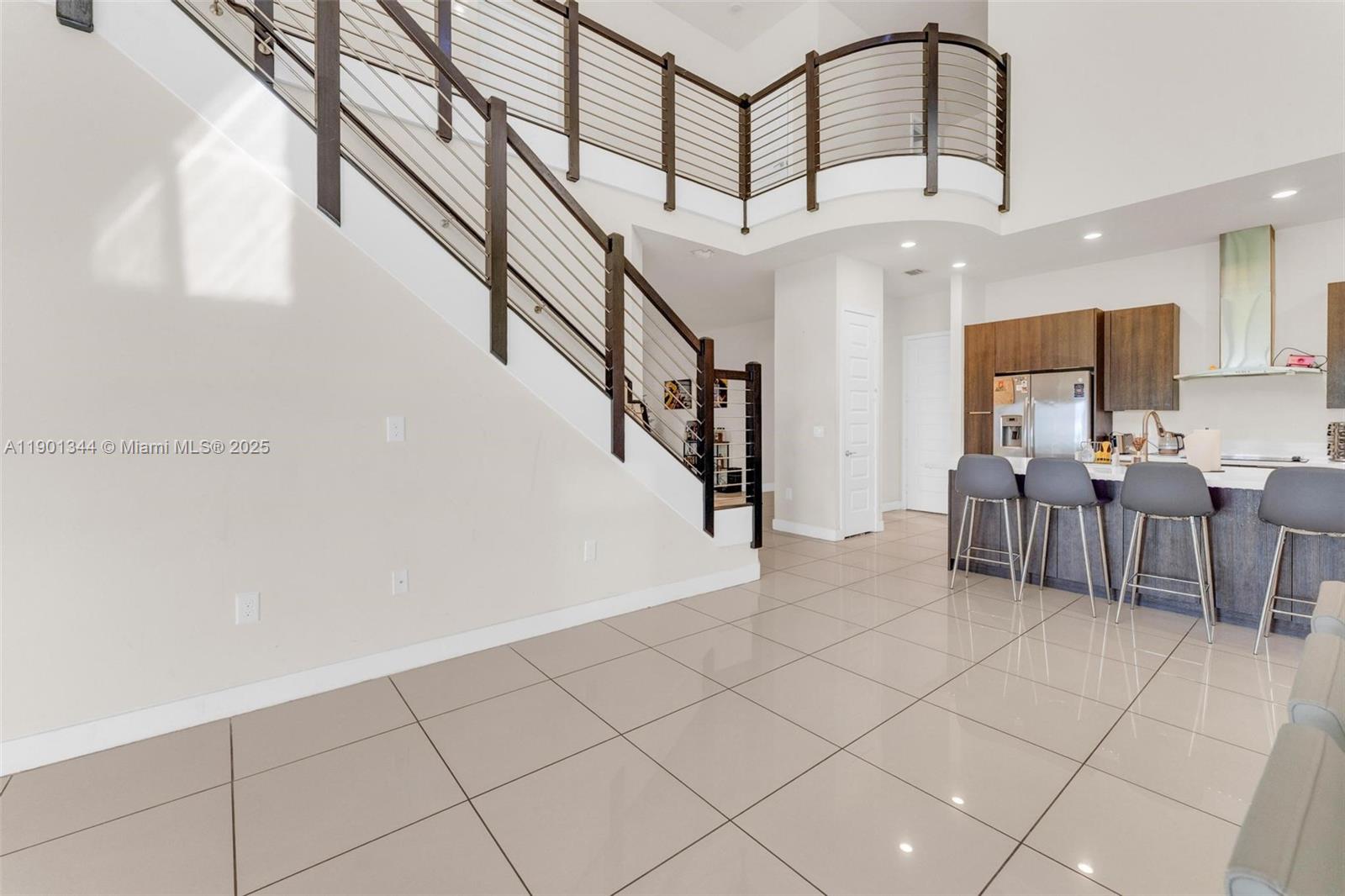 8822 NW 161st Ter Miami Lakes, FL 33018