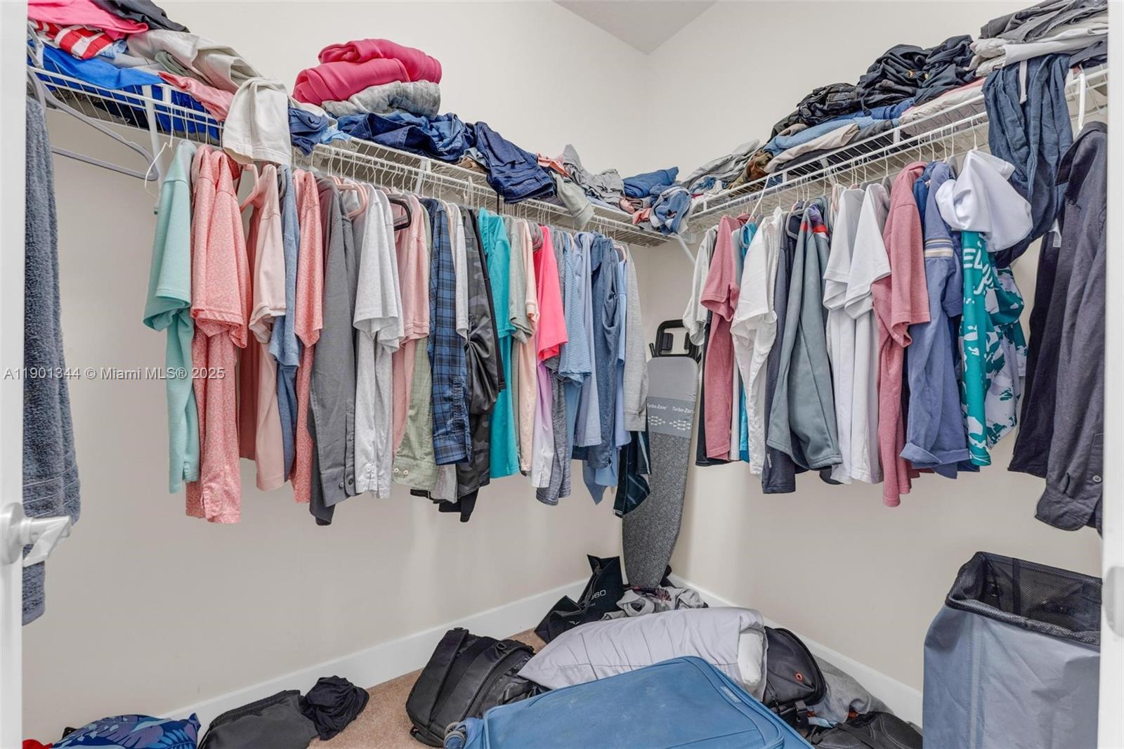 8822 NW 161st Ter Miami Lakes, FL 33018