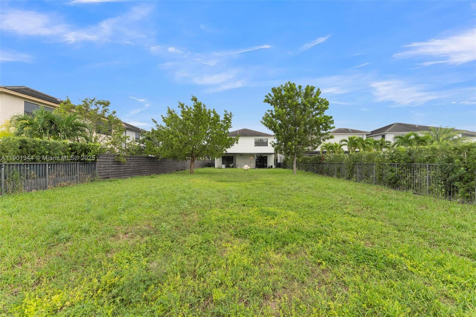 8822 NW 161st Ter Miami Lakes, FL 33018