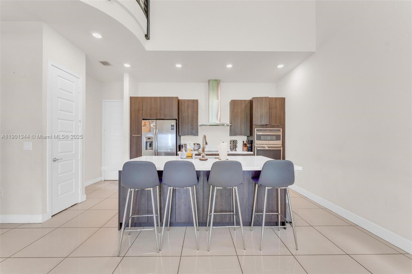 8822 NW 161st Ter Miami Lakes, FL 33018