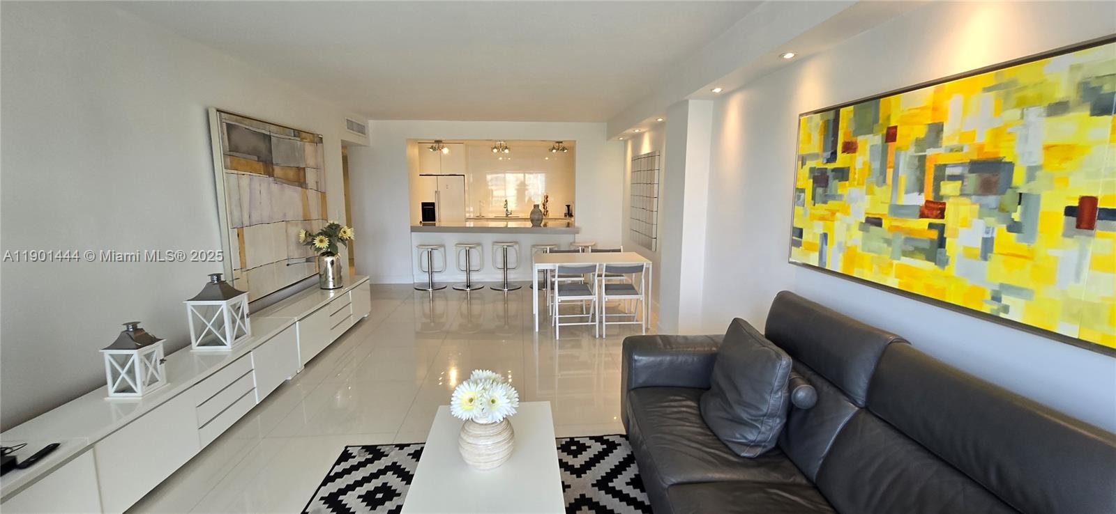 19390 Collins Ave #1223