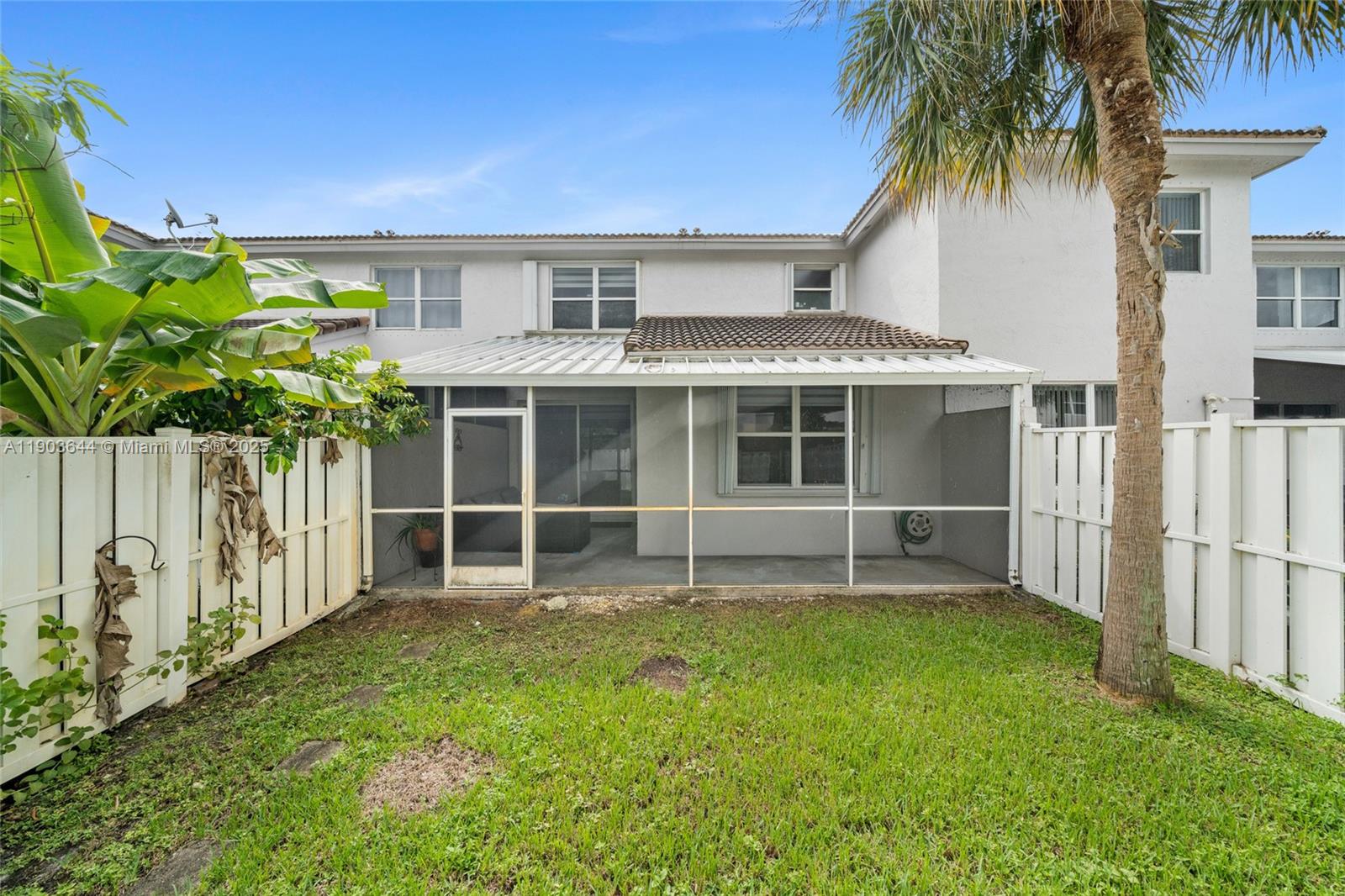 16829 SW 1st Mnr Pembroke Pines, FL 33027