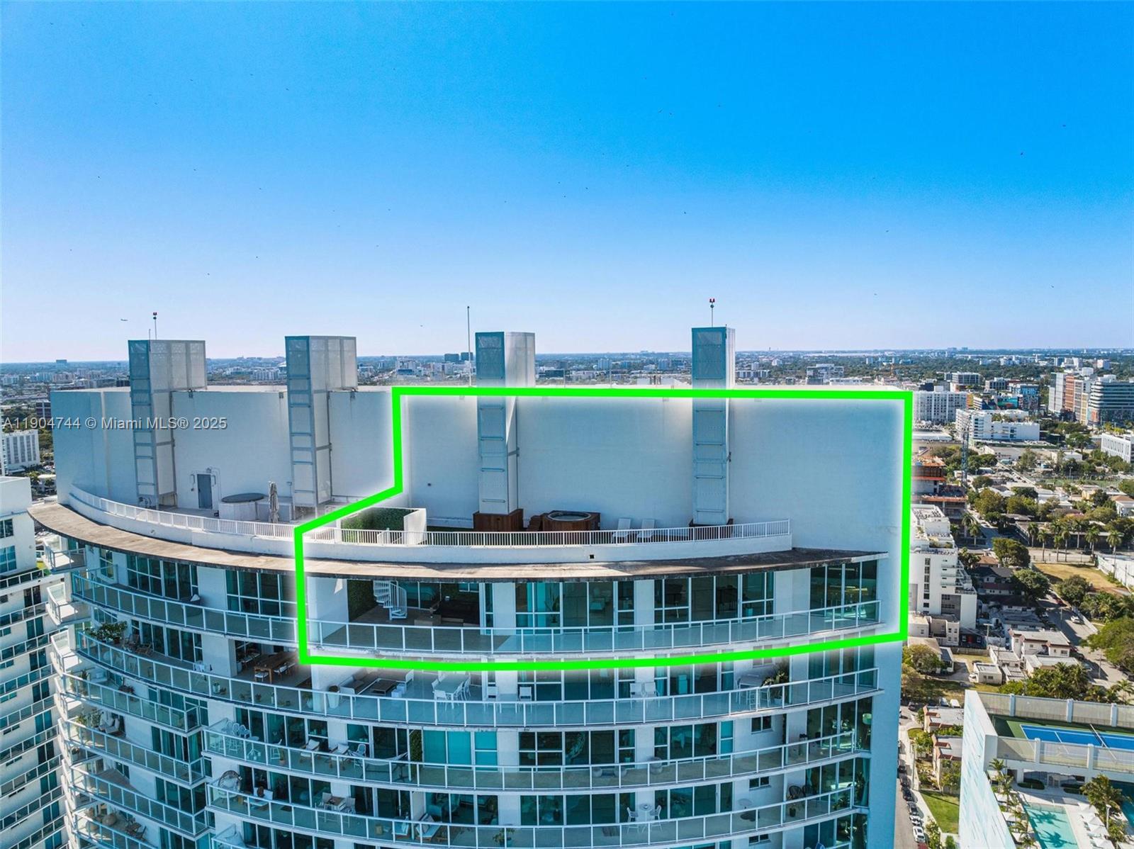 image Onyx On The Bay16