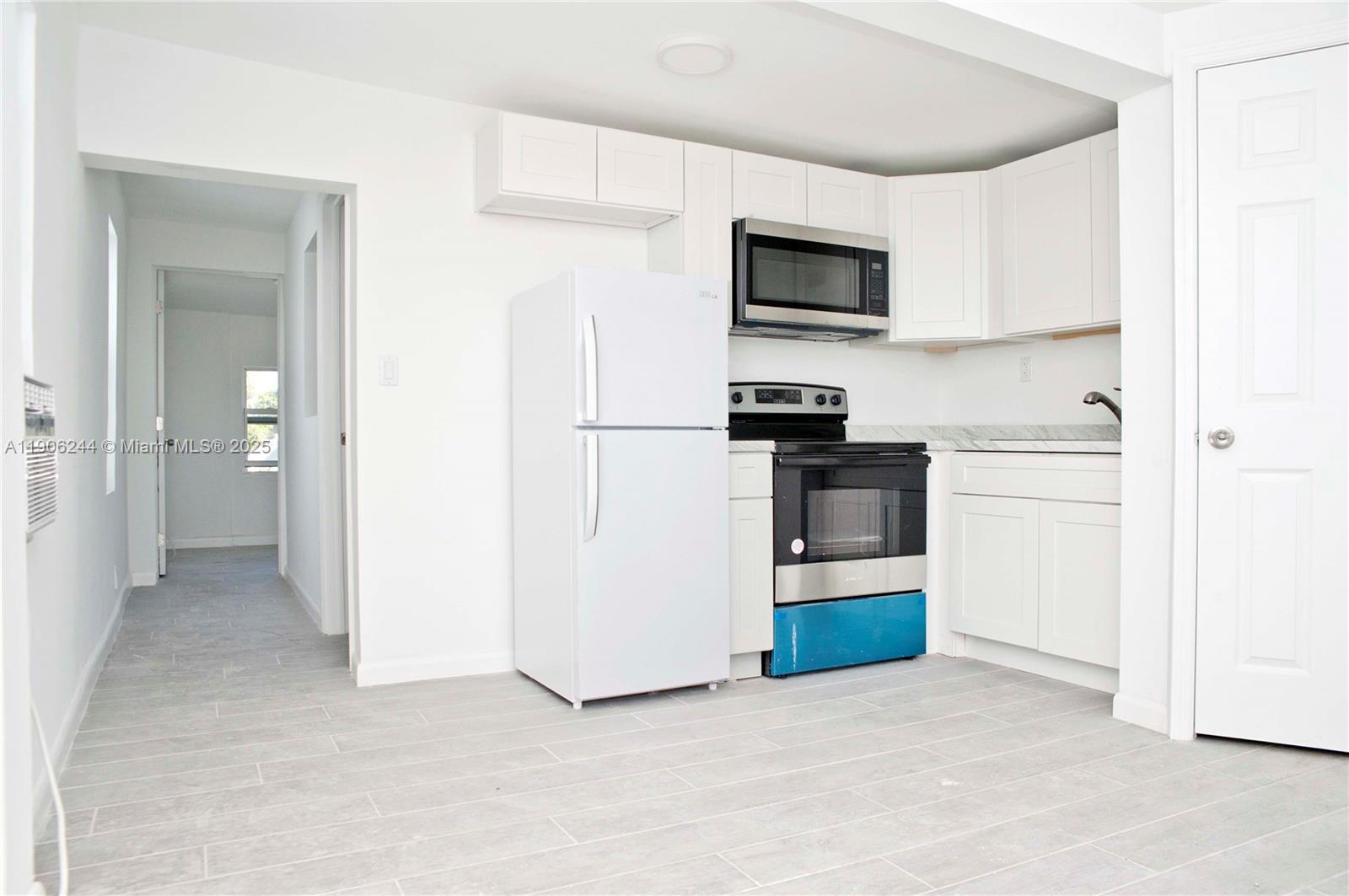 1323 N Federal Hwy #2