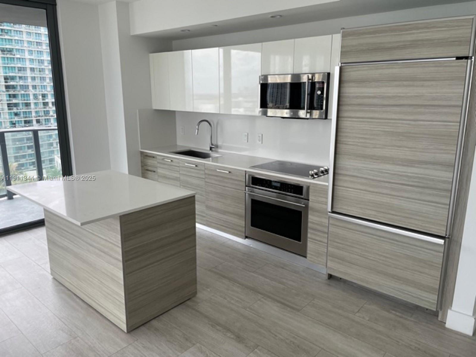 121 NE 34th St #1604 Miami, FL 33137