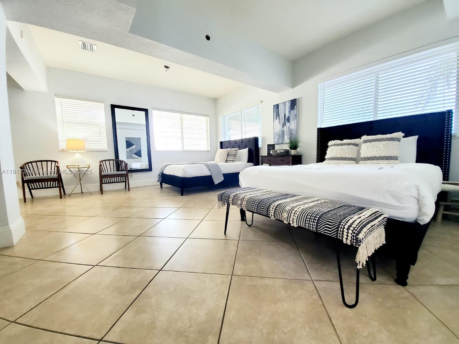 302 Balboa St Hollywood, FL 33019