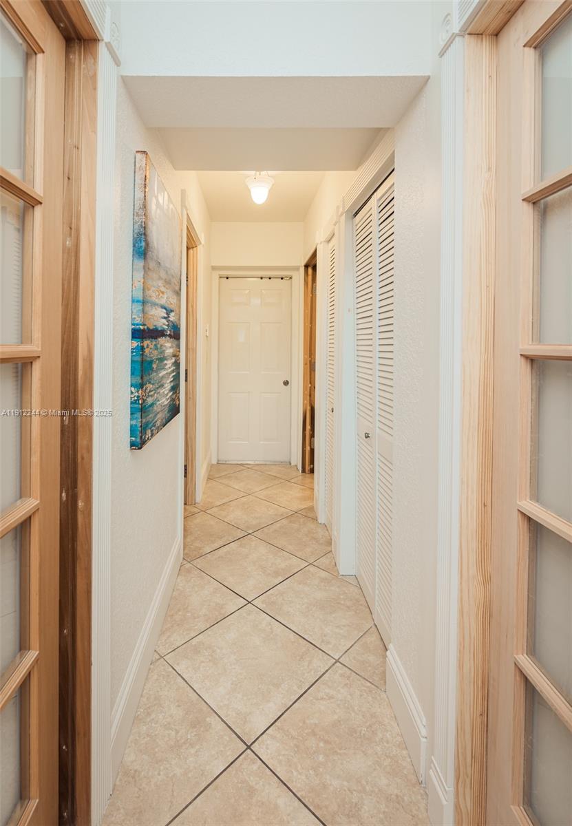 302 Balboa St Hollywood, FL 33019