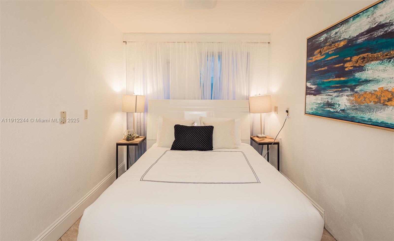 302 Balboa St Hollywood, FL 33019