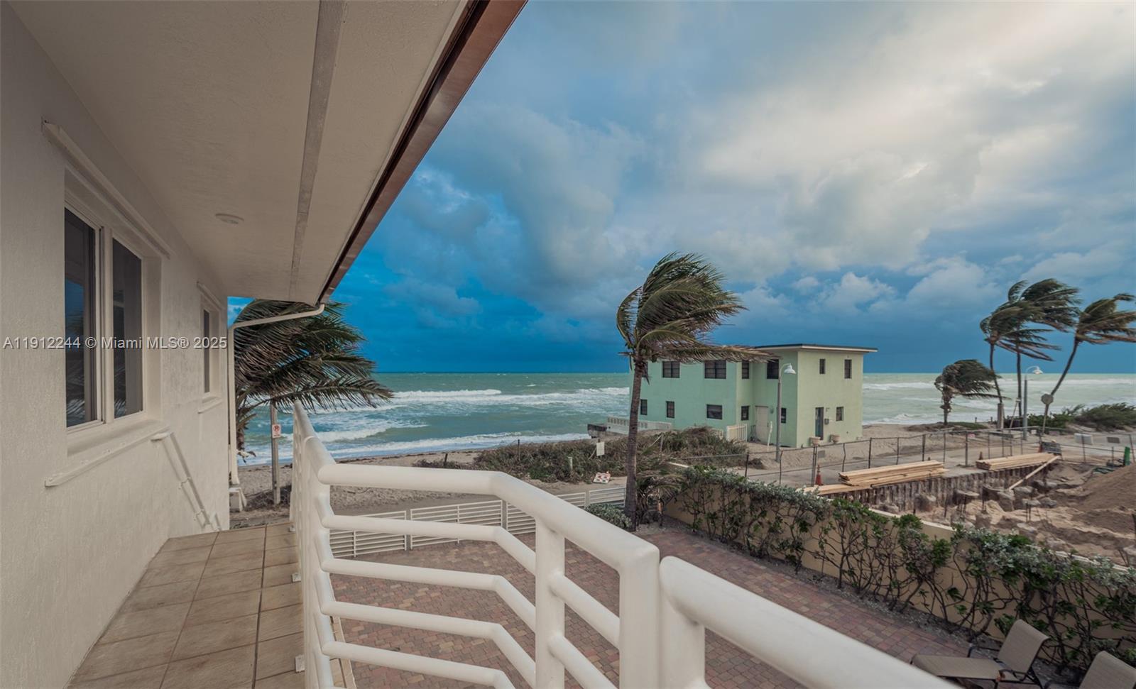 302 Balboa St Hollywood, FL 33019