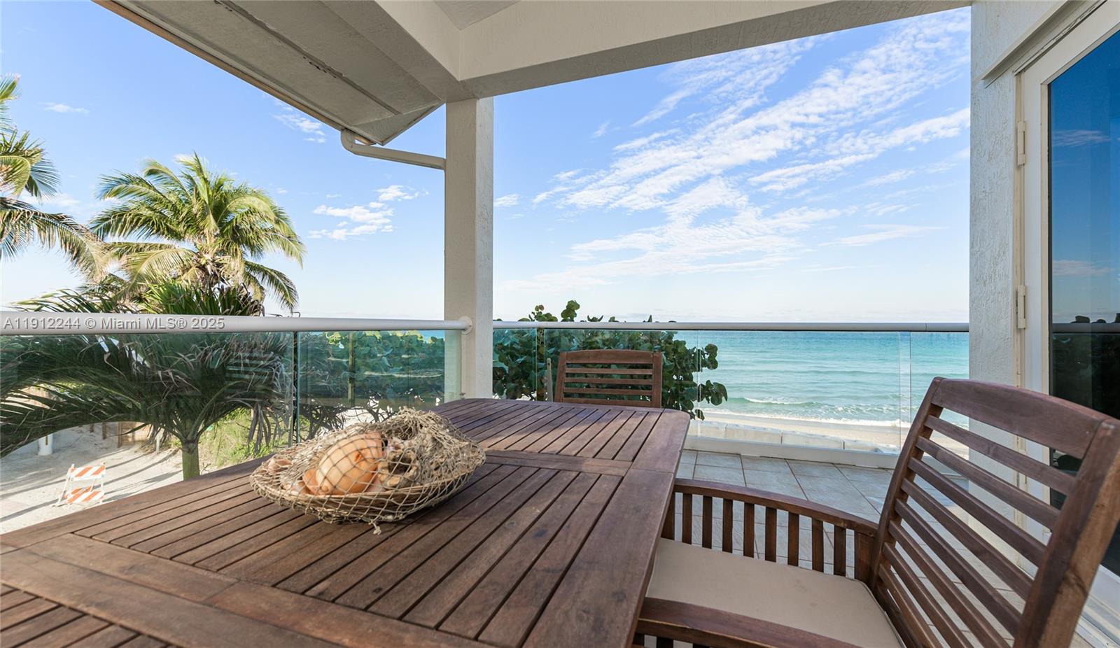 302 Balboa St Hollywood, FL 33019