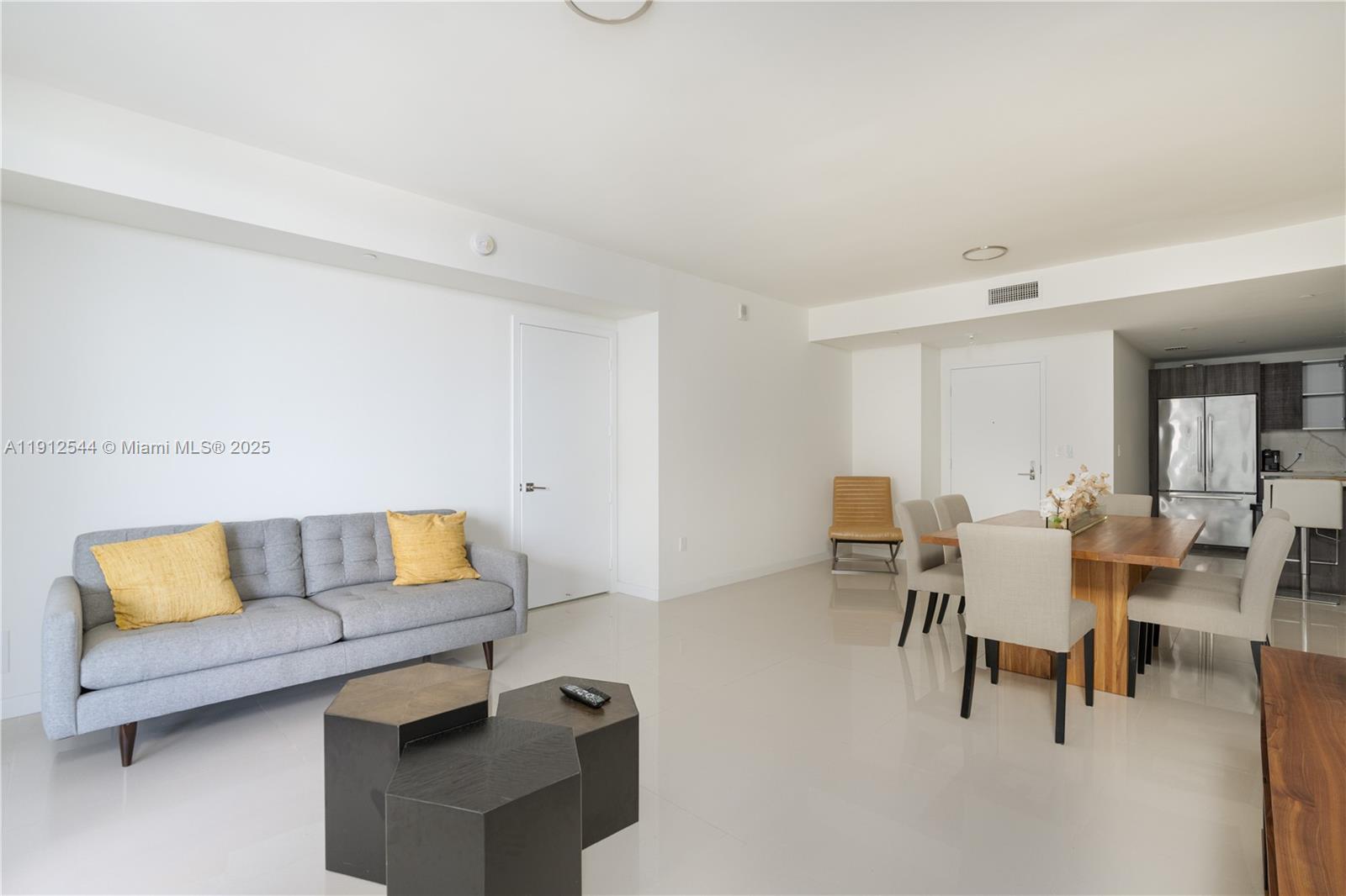 image Aria On The Bay Condo5