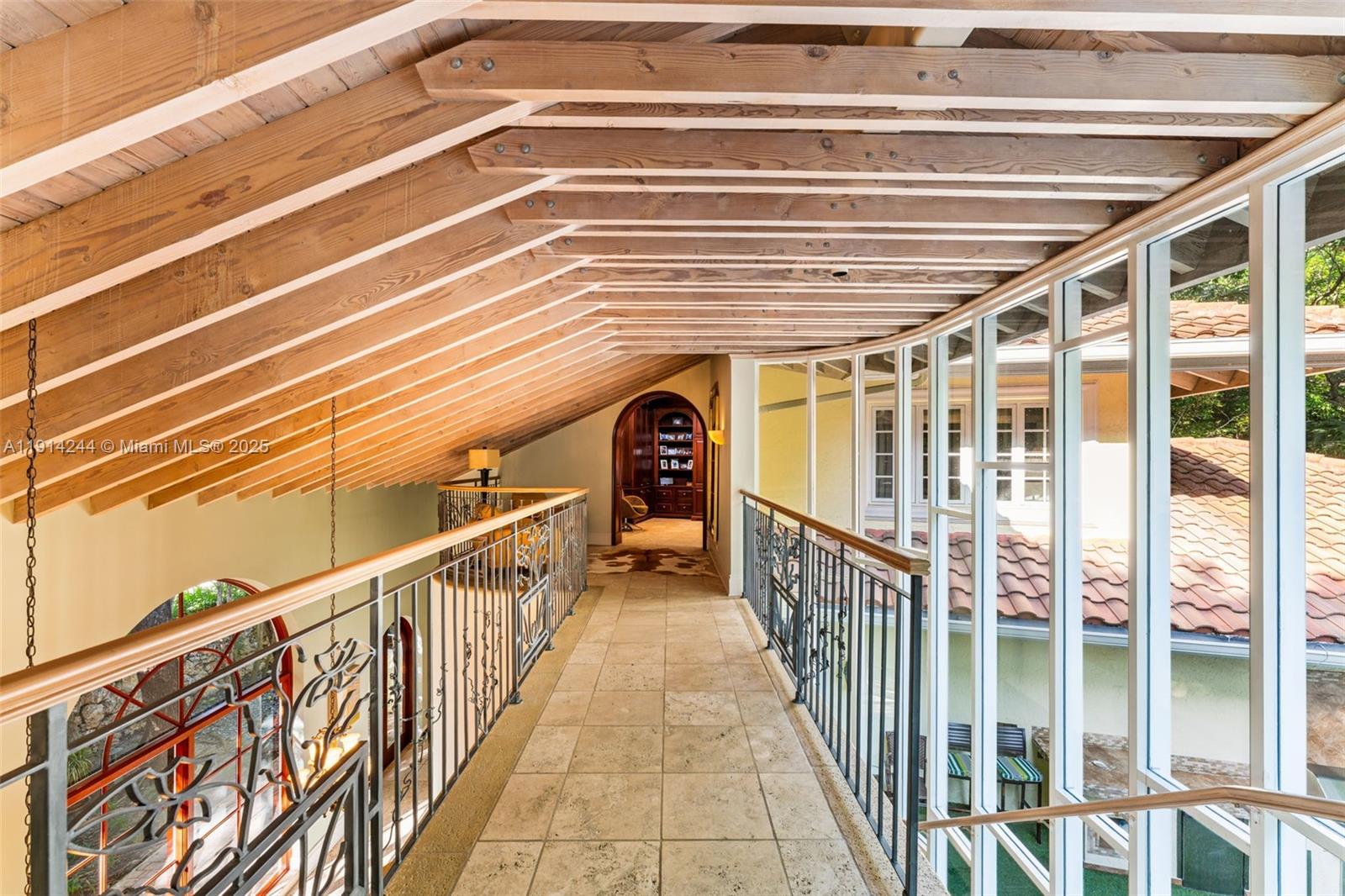 3506 Banyan Cir Miami, FL 33133