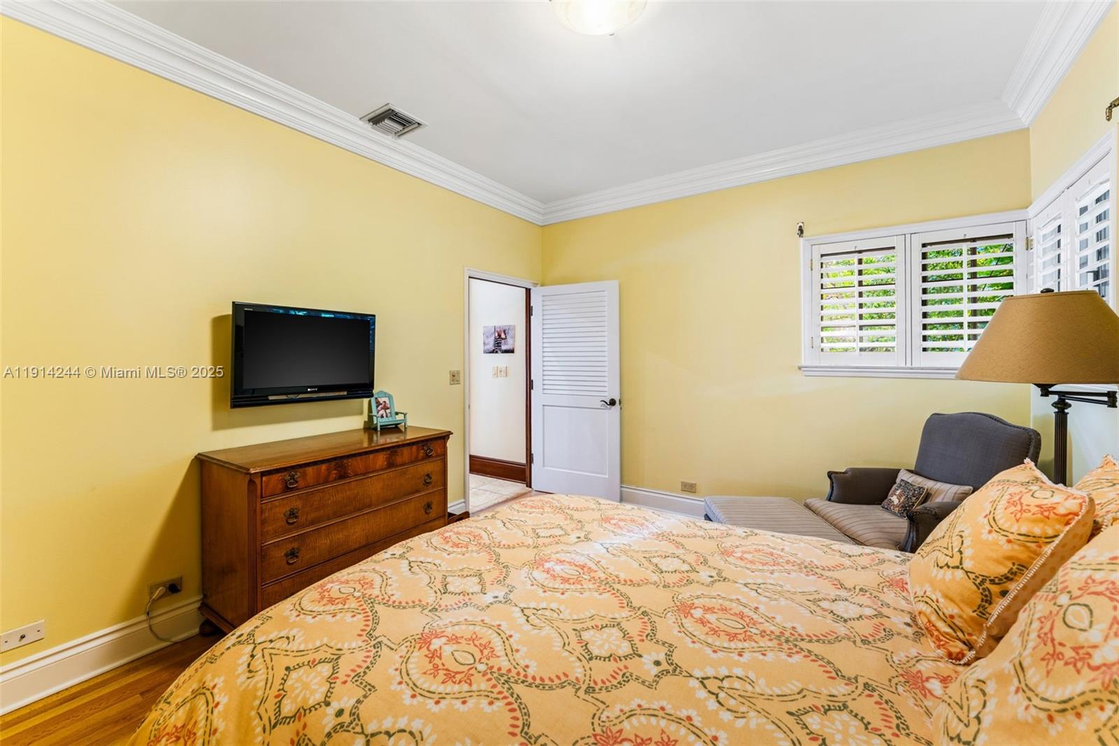 3506 Banyan Cir Miami, FL 33133