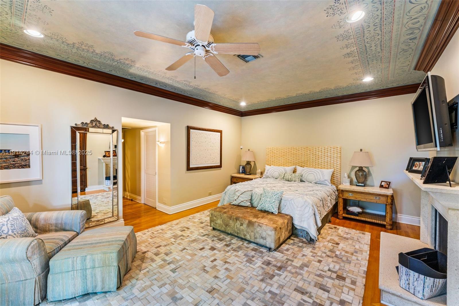 3506 Banyan Cir Miami, FL 33133