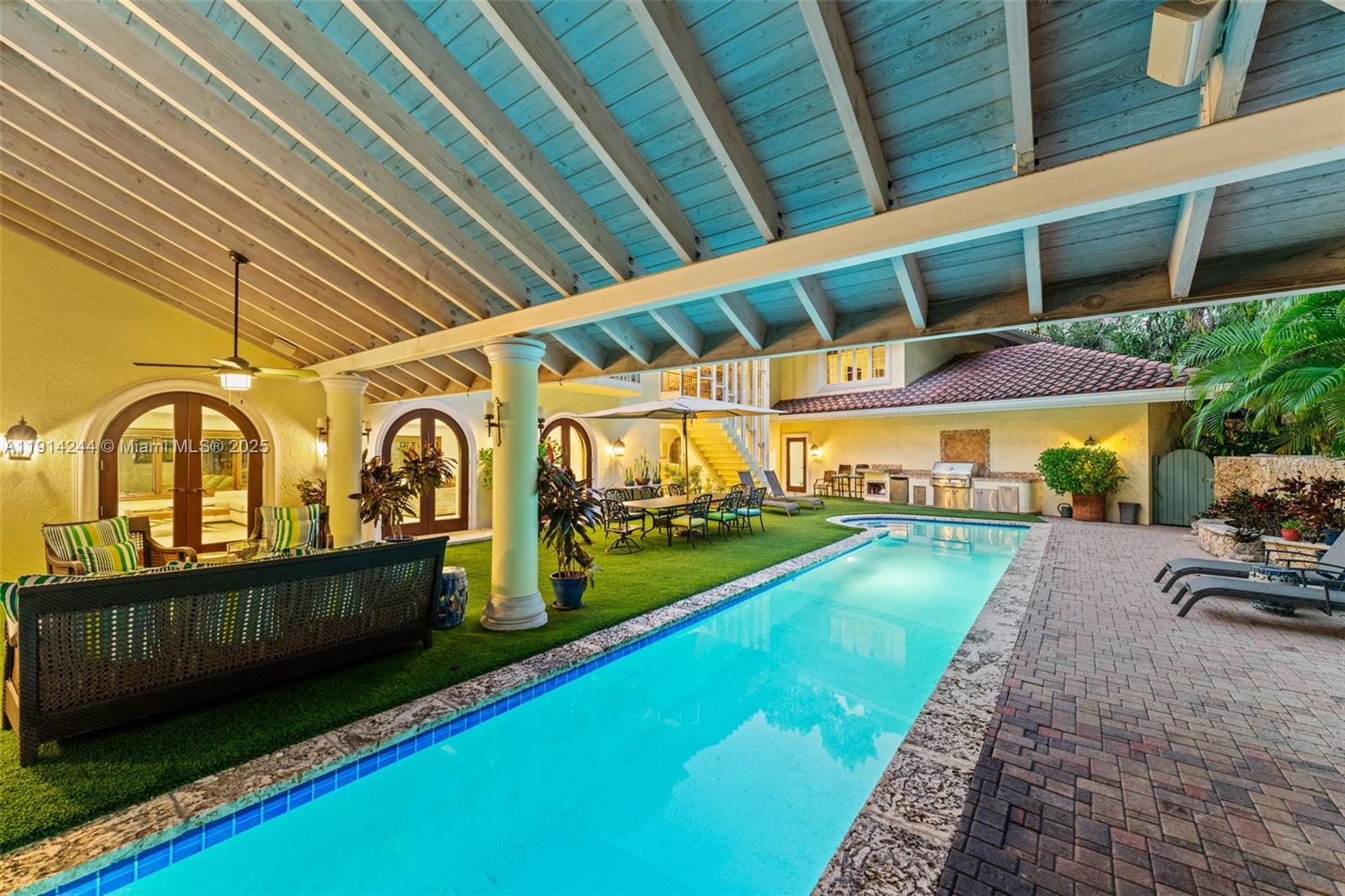 3506 Banyan Cir Miami, FL 33133