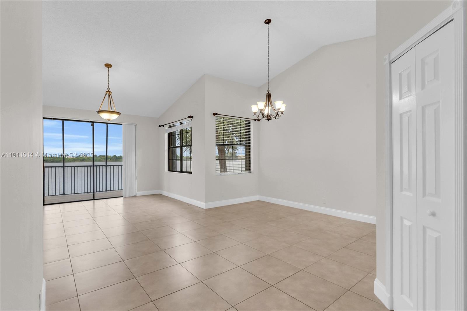 15563 N Miami Lakeway N Miami Lakes, FL 33014