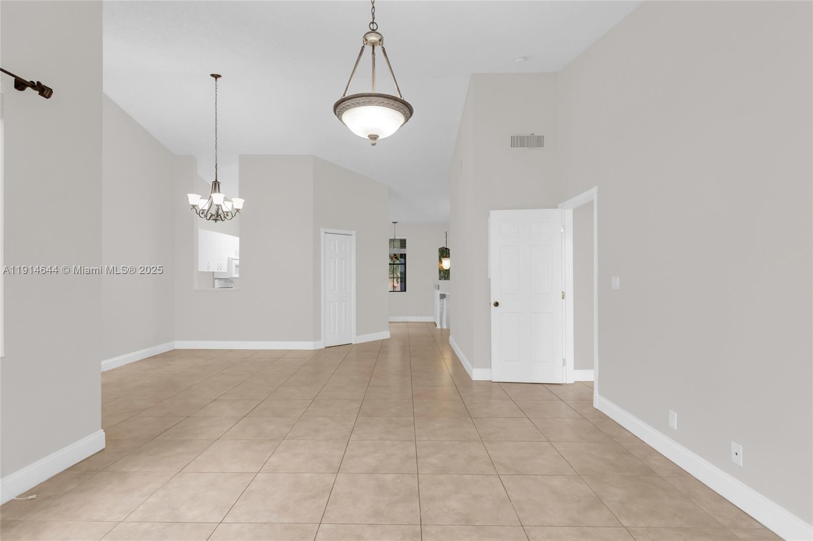 15563 N Miami Lakeway N Miami Lakes, FL 33014