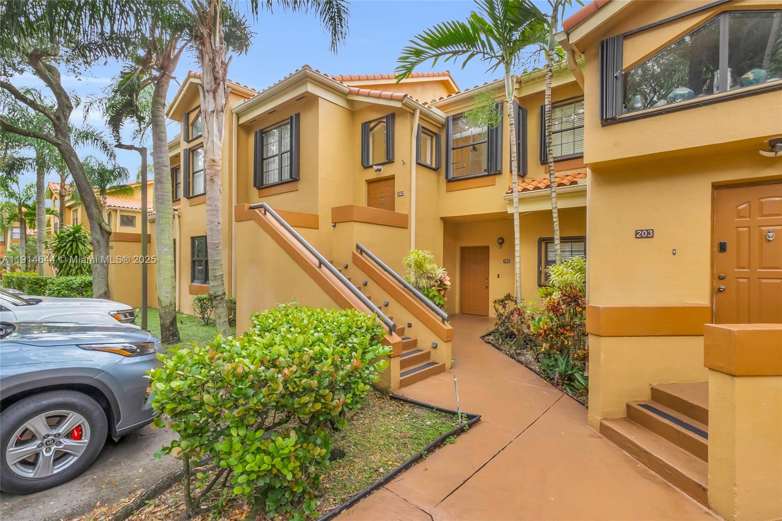 15563 N Miami Lakeway N Miami Lakes, FL 33014