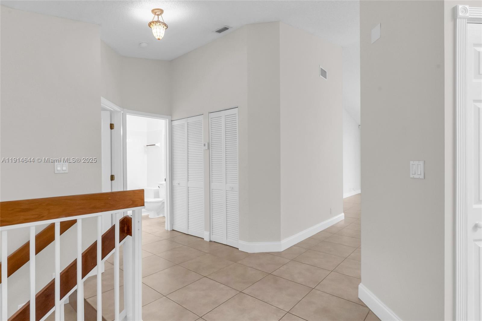 15563 N Miami Lakeway N Miami Lakes, FL 33014