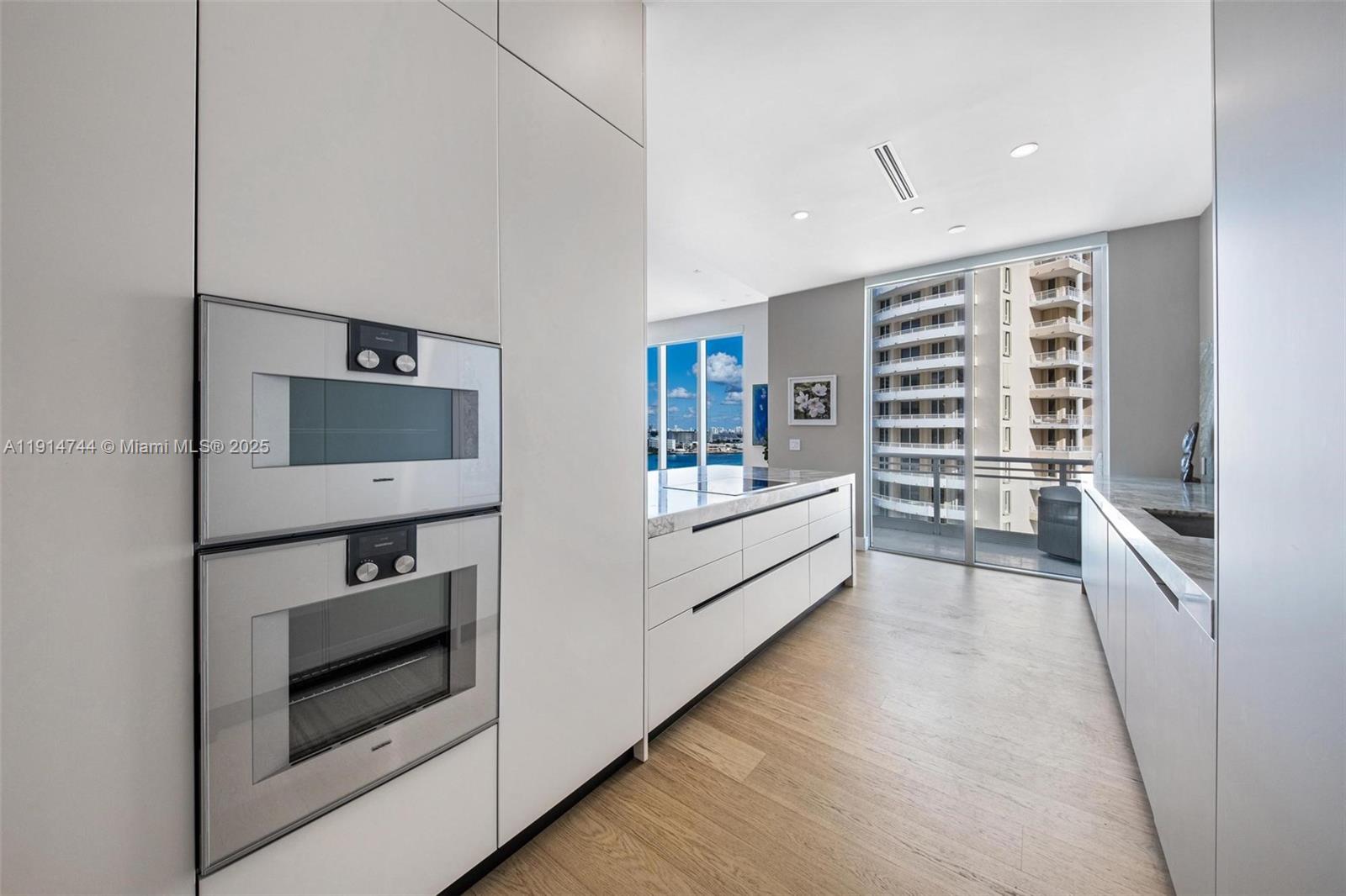 900 Brickell Key Blvd #1403 Miami, FL 33131