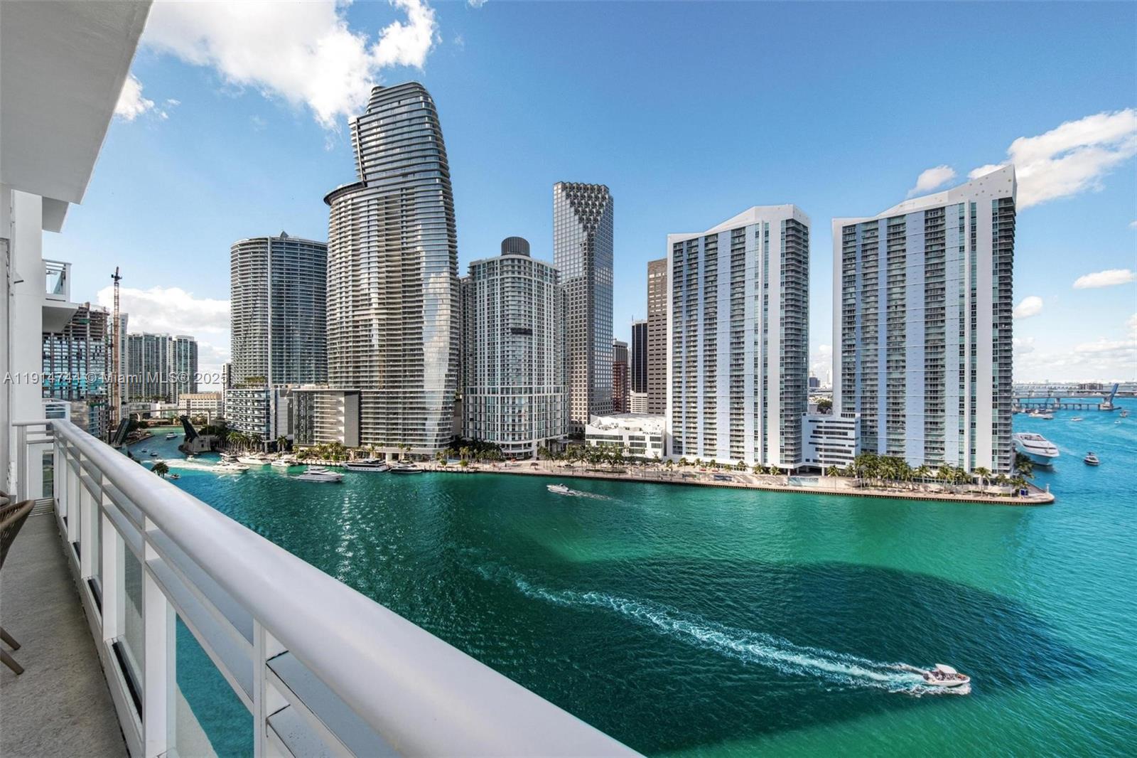 900 Brickell Key Blvd #1403 Miami, FL 33131
