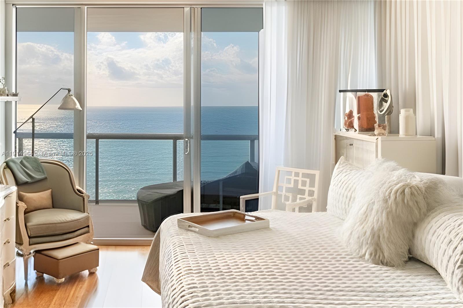 image Carillon Beach Cond1