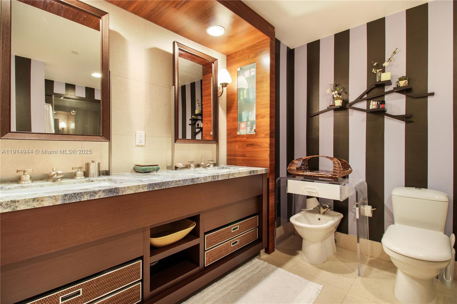 image Carillon Beach Cond28