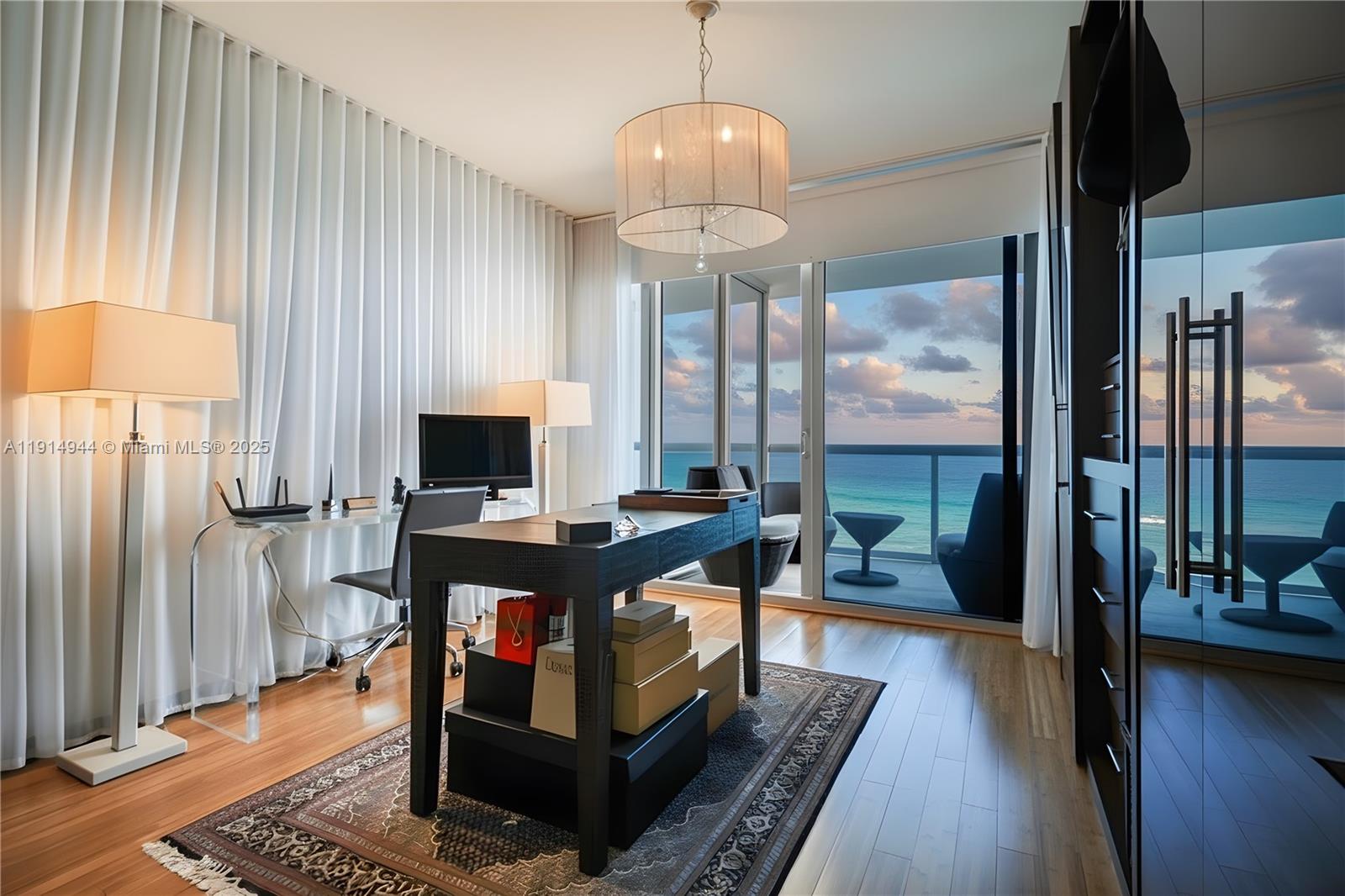 image Carillon Beach Cond4