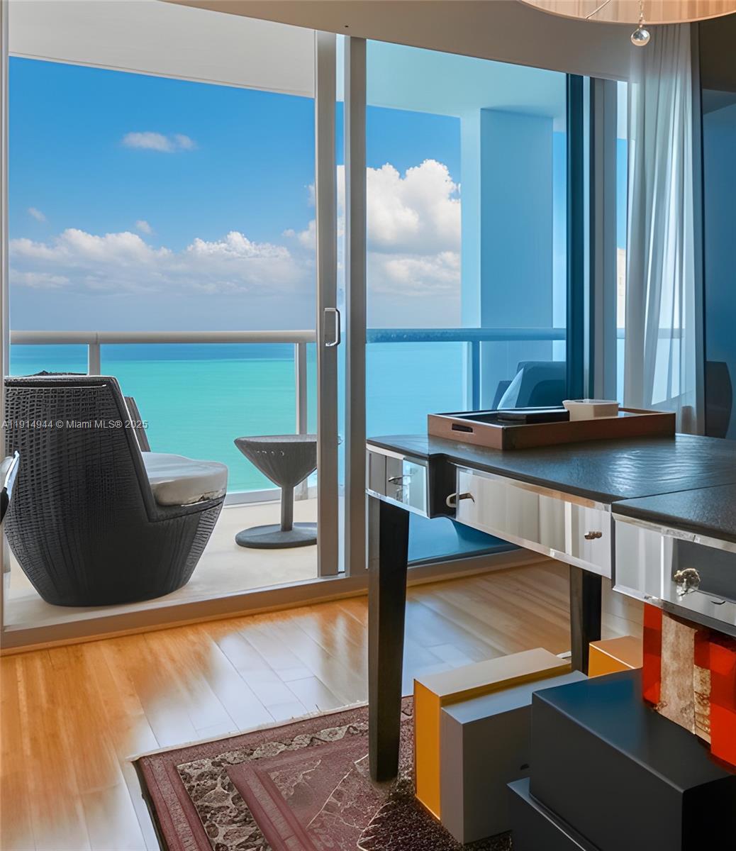 image Carillon Beach Cond8