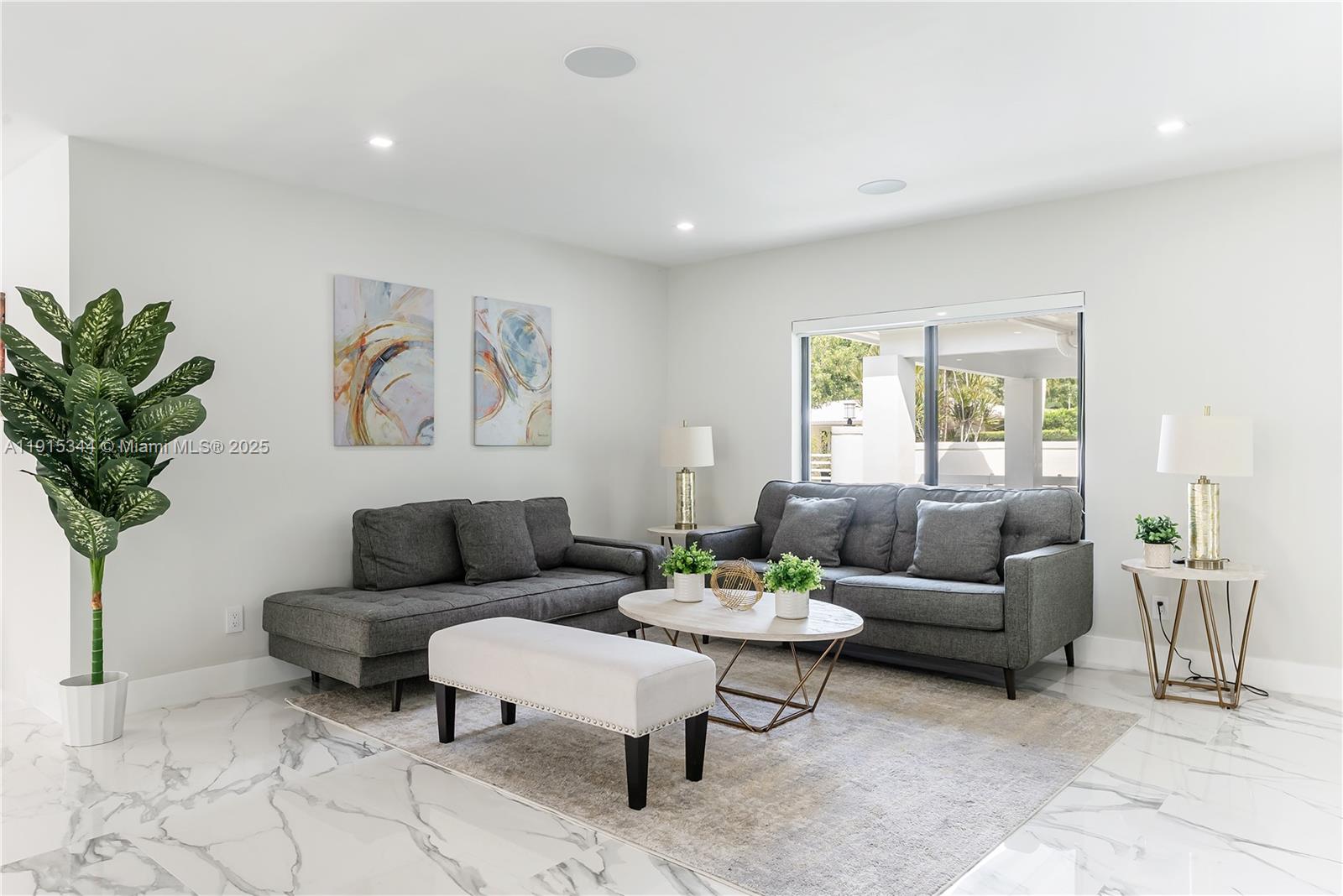 1600 Micanopy Ave Miami, FL 33133