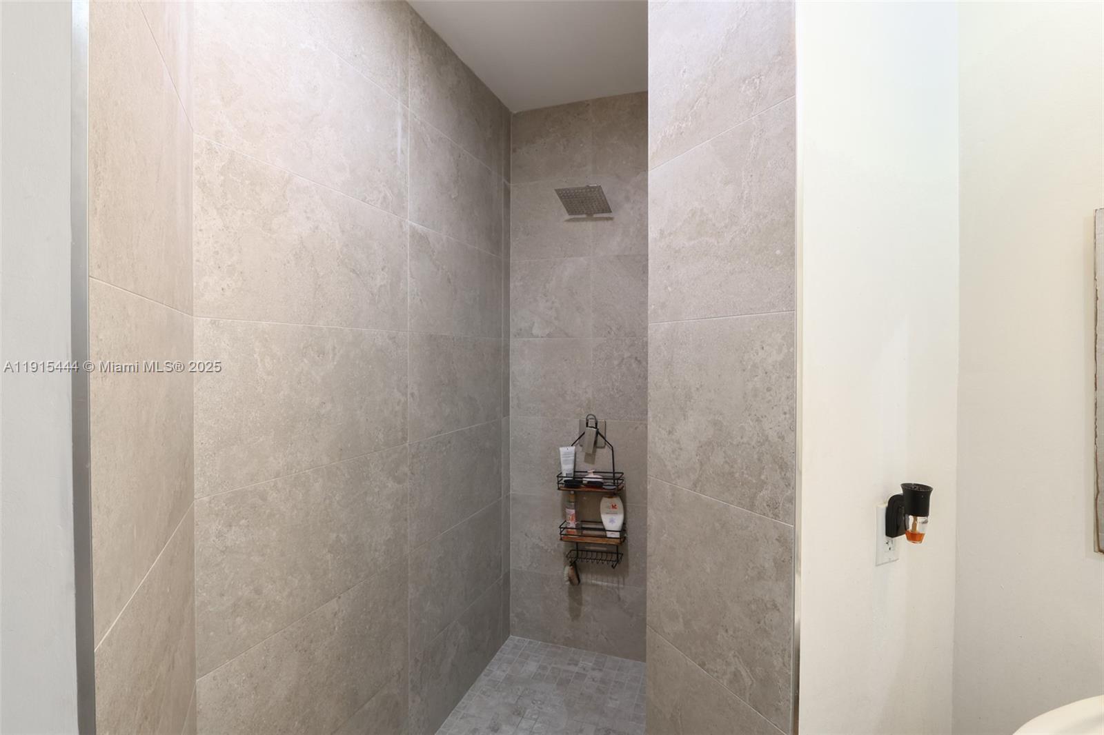 image Edgewater Lofts14