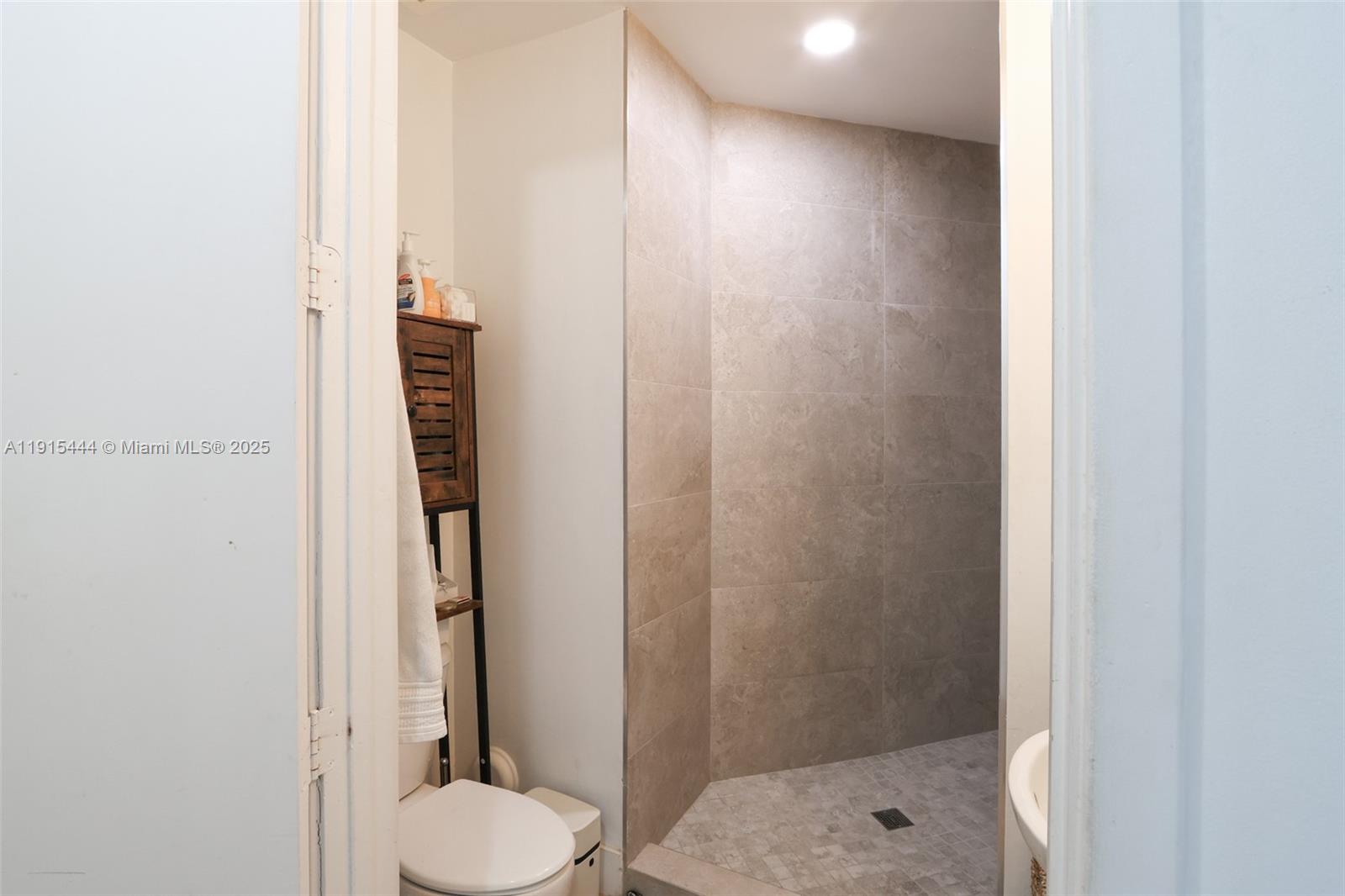 image Edgewater Lofts16