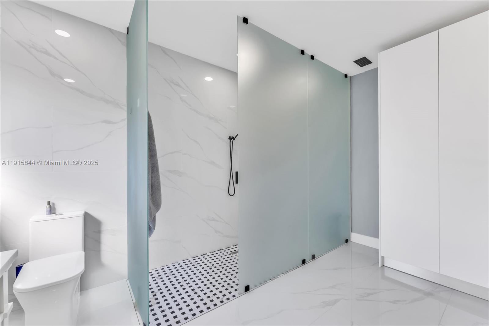 6014 SW 160th Ave Miami, FL 33193