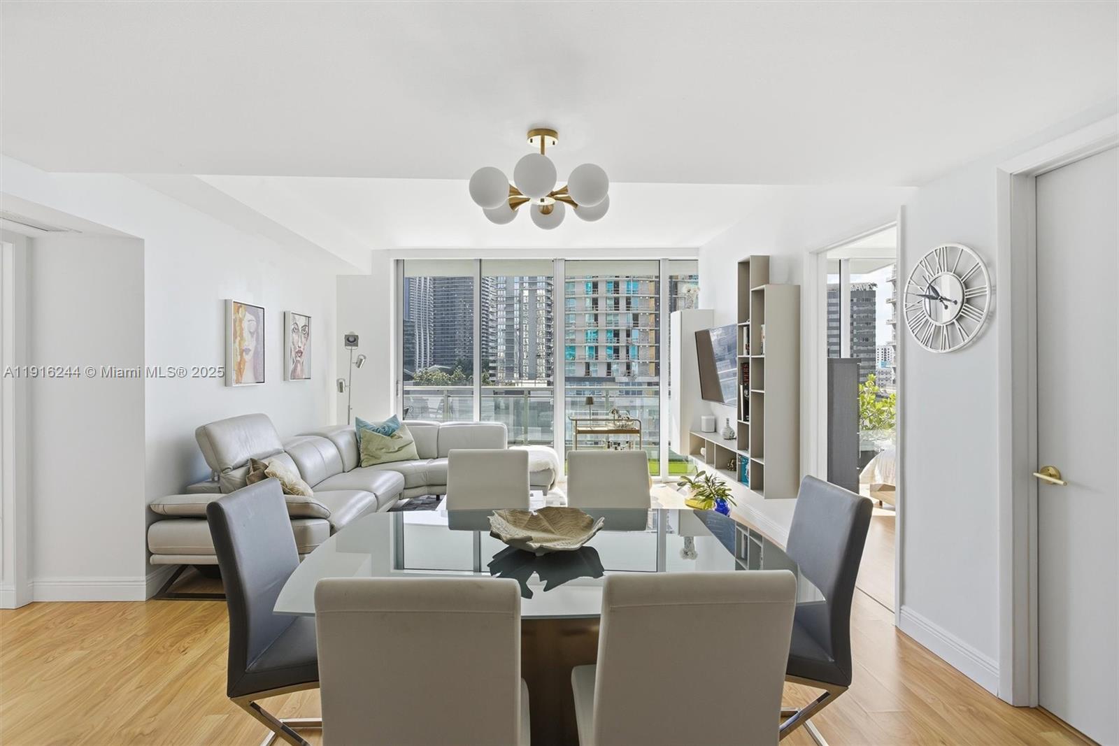 image Mint Condomimium9