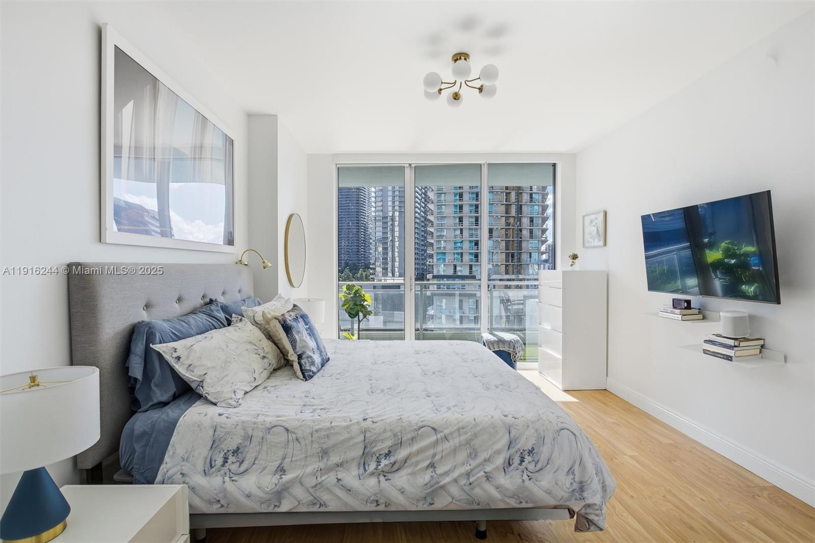 image Mint Condomimium17