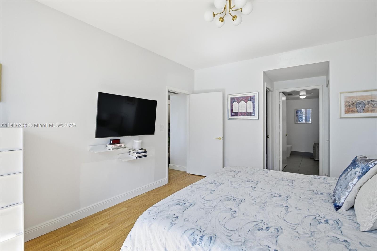 image Mint Condomimium18