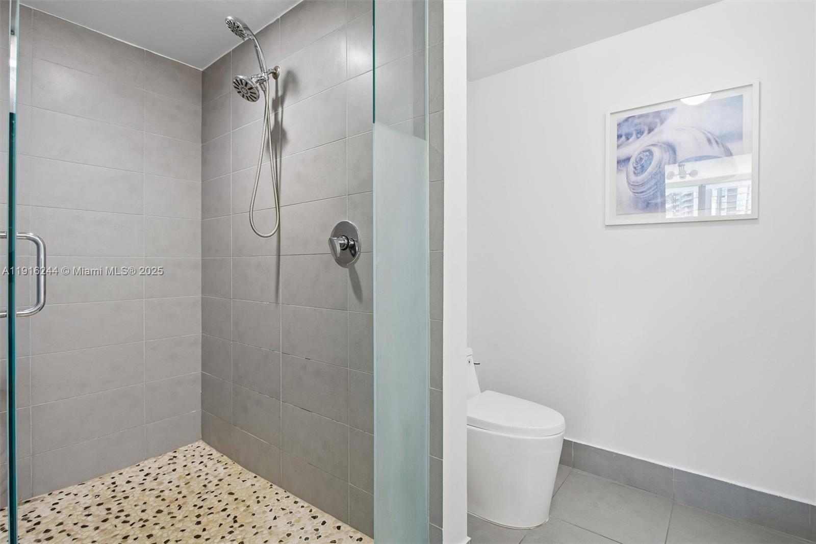 image Mint Condomimium22