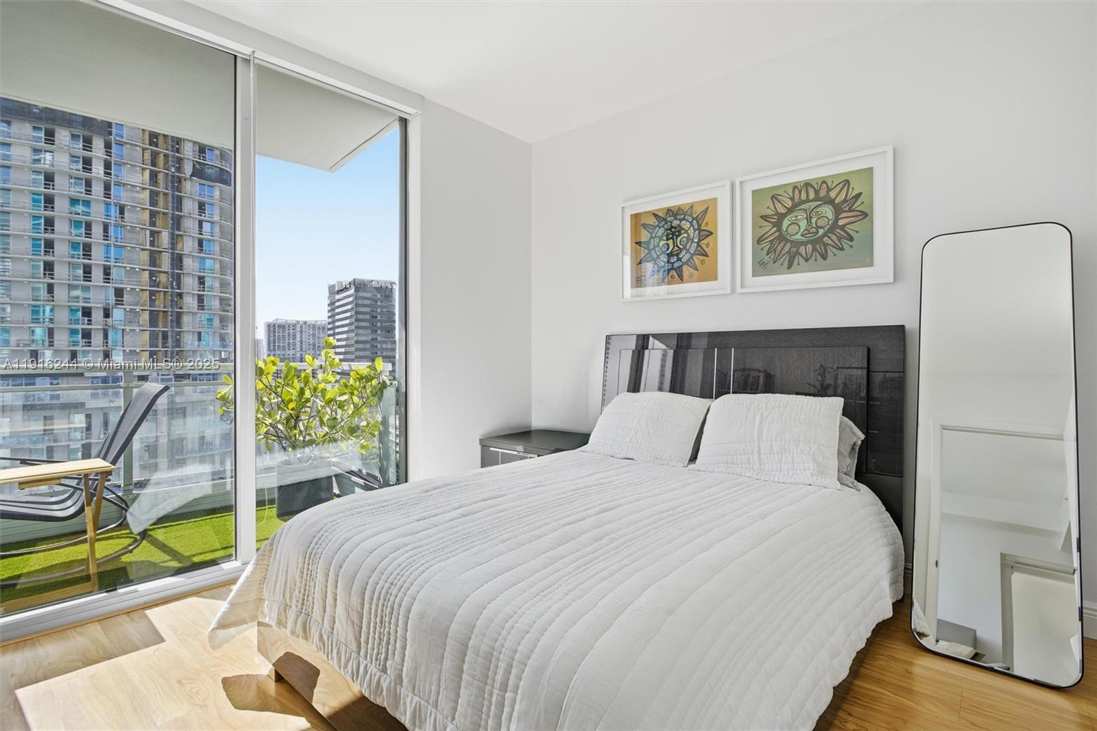 image Mint Condomimium23