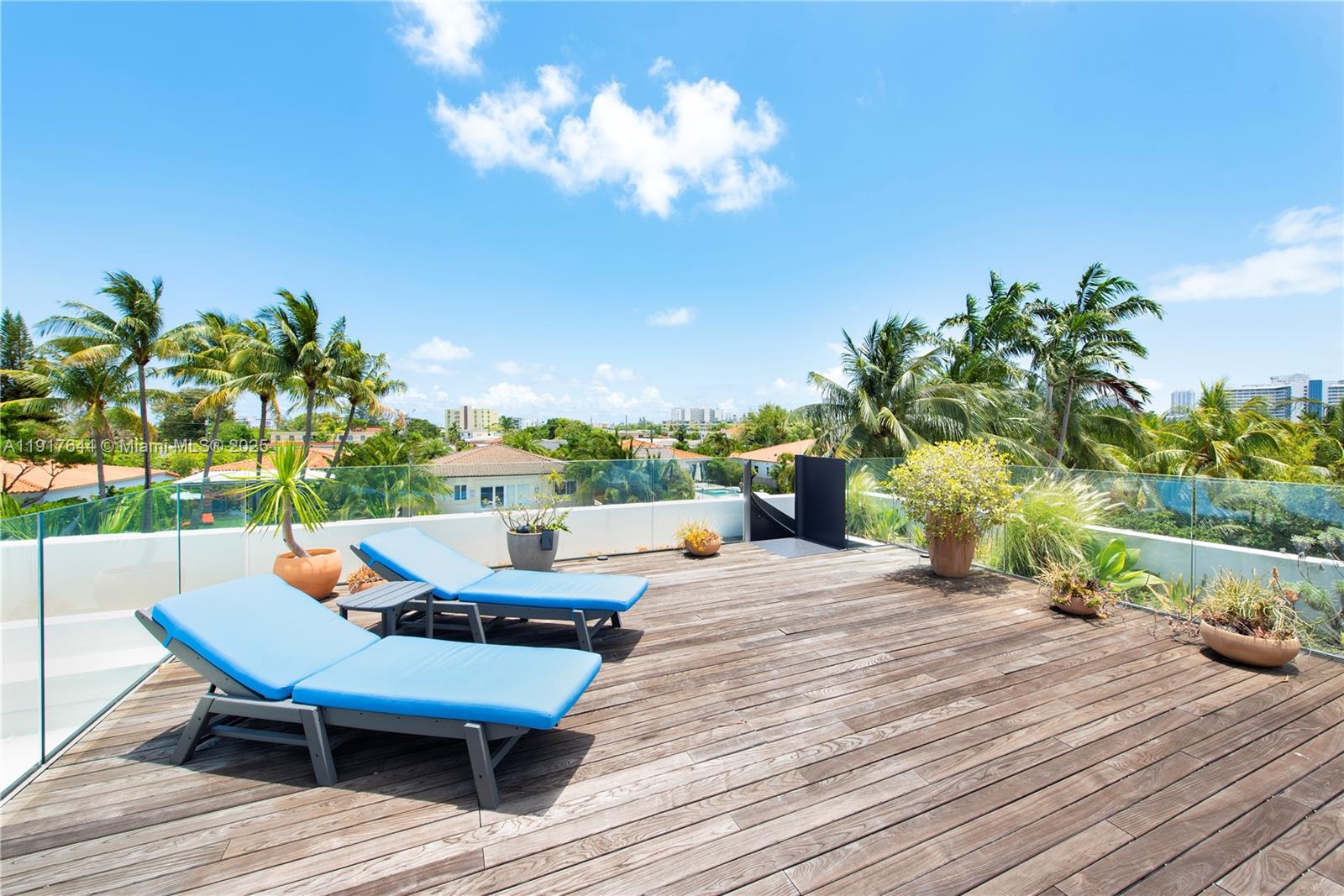 8055 Noremac Ave Miami Beach, FL 33141