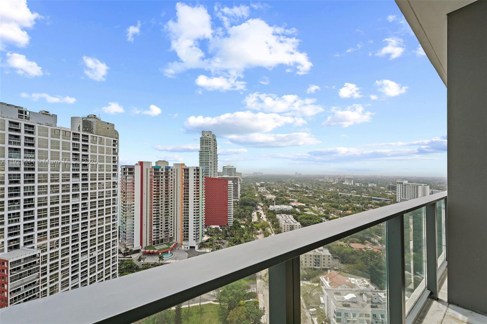 1451 Brickell Ave #2802 Miami, FL 33131
